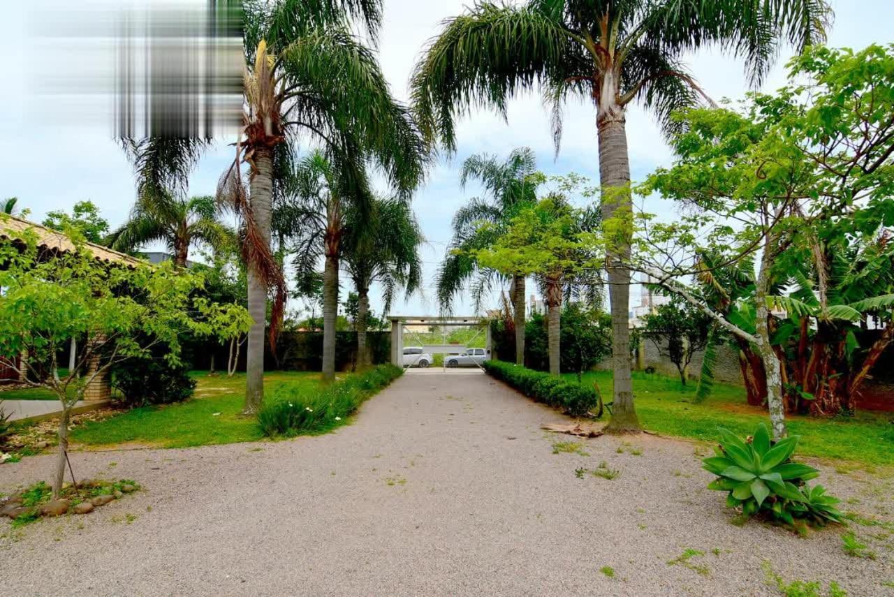 Pousada Esquina Do Atlantico Sul Tubarao Luaran gambar